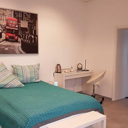 Apartament Zimmervermietung Muelheim Mülheim an der Ruhr Zewnętrze zdjęcie